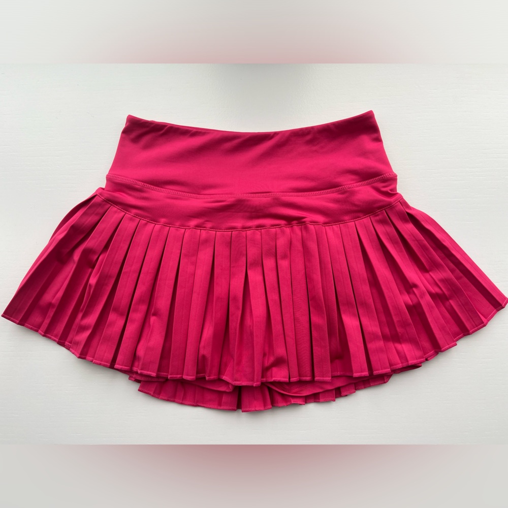 NWOT Pink Gold Hinge Pleated Tennis Skirt XS with Built in Shorts